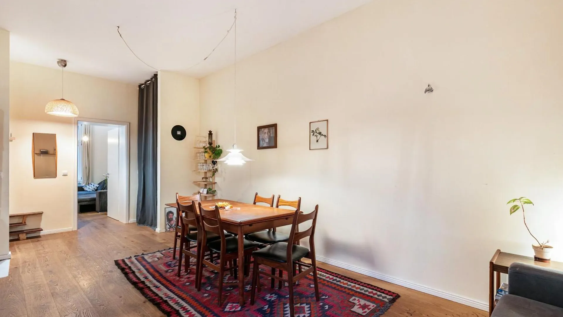 Schoene Dreizimmerwohnung Berlin Apartment